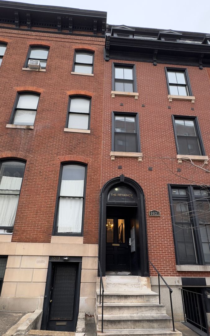 Baltimore Apartment: 1021 St Paul Street