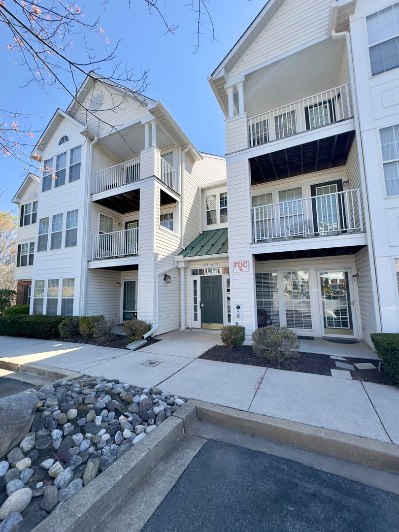 Owings Mills Condo: 4925 Riders Ct