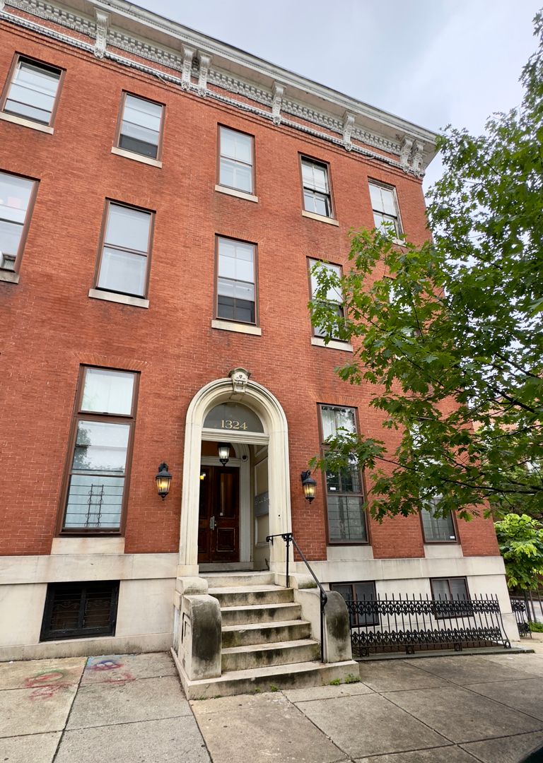 Baltimore Apartment: 1322-1324 Eutaw Pl