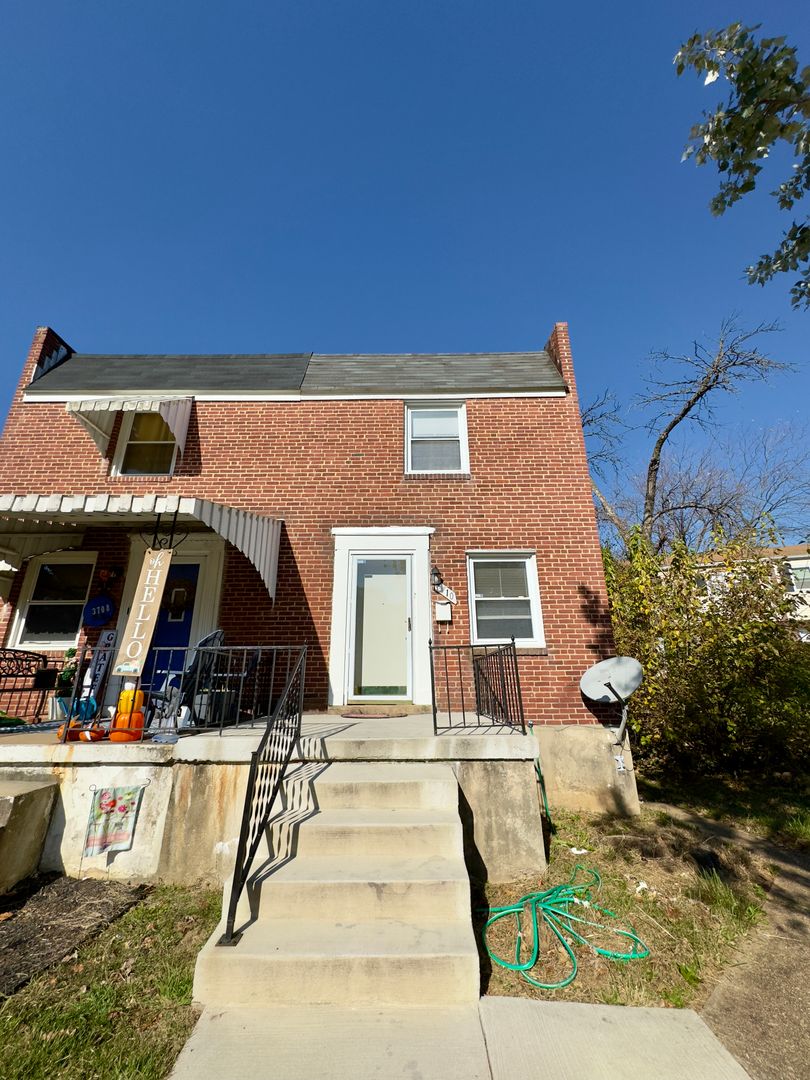 Baltimore House: 3710 Springwood Ave