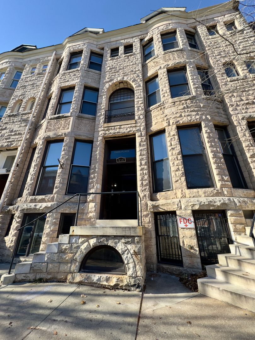 Baltimore Apartment: 838 Park Avenue