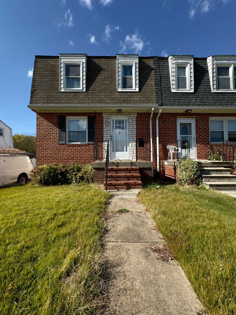 Baltimore Townhome: 5676 Utrecht Rd