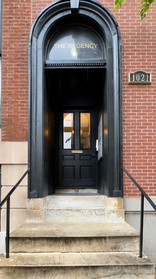 Baltimore Apartment: 1021 St Paul Street