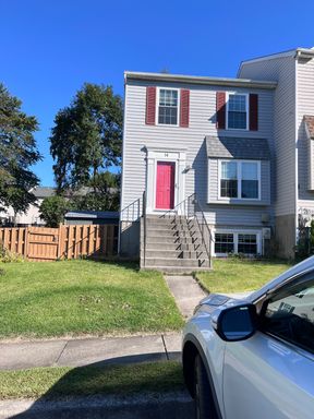 3 Bedroom Townhome – 14 Minte Dr, Nottingham, MD 21236