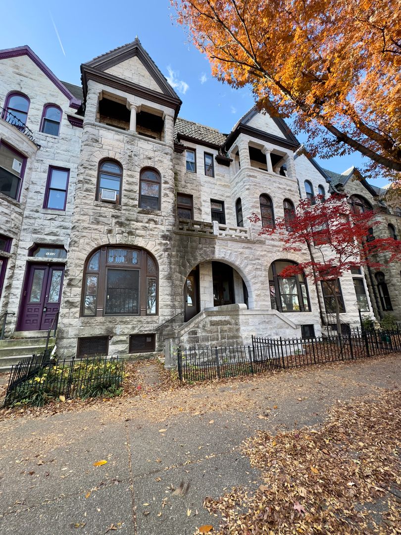 Baltimore Apartment: 1514 W Mount Royal Ave