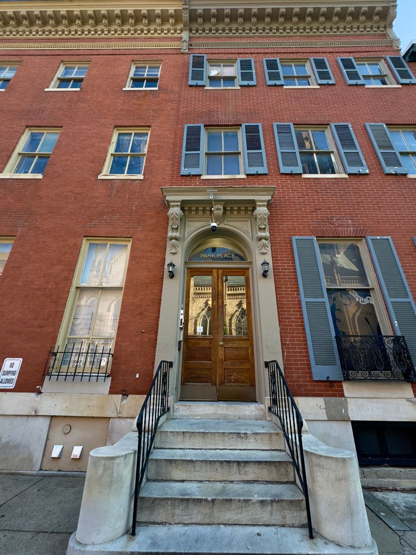 Baltimore Apartment: 807 Park Ave