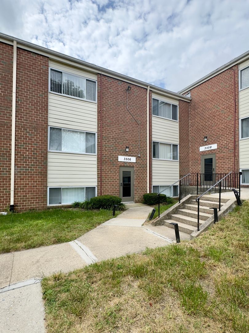 Baltimore Apartment: 3500 Beech Avenue