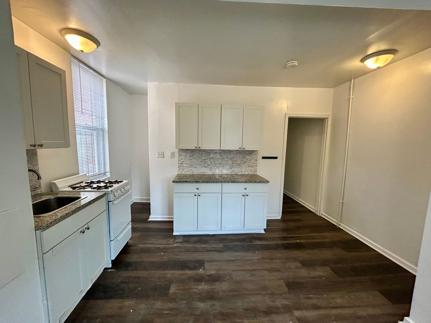 Baltimore Apartment: 2504 N Calvert St