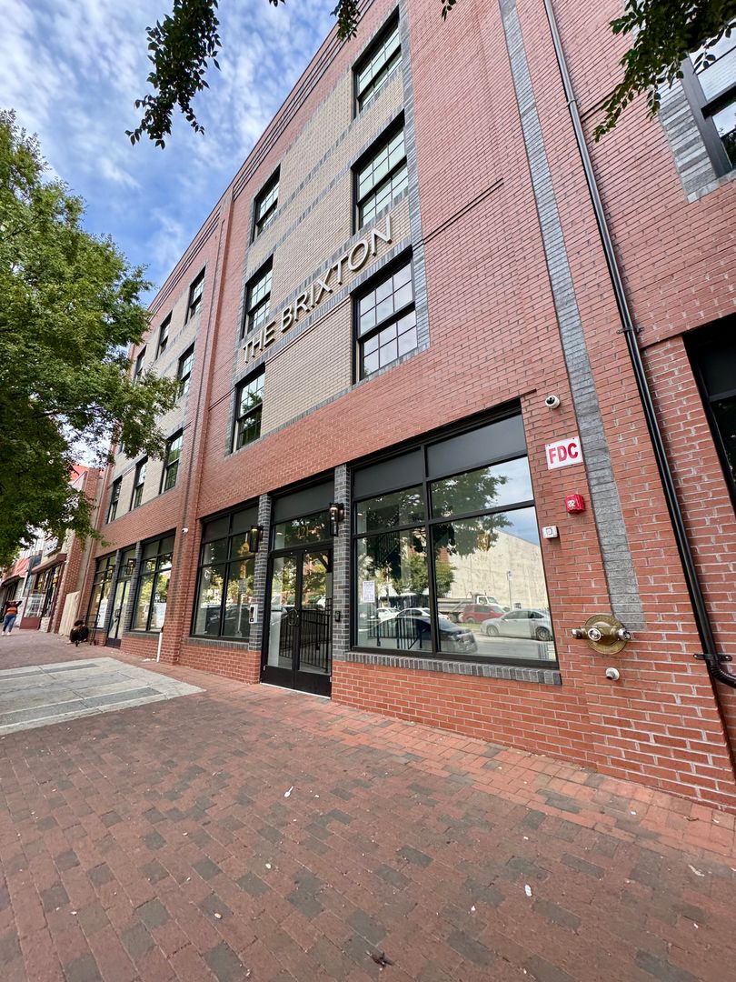 Baltimore Apartment: 421-431 S Broadway