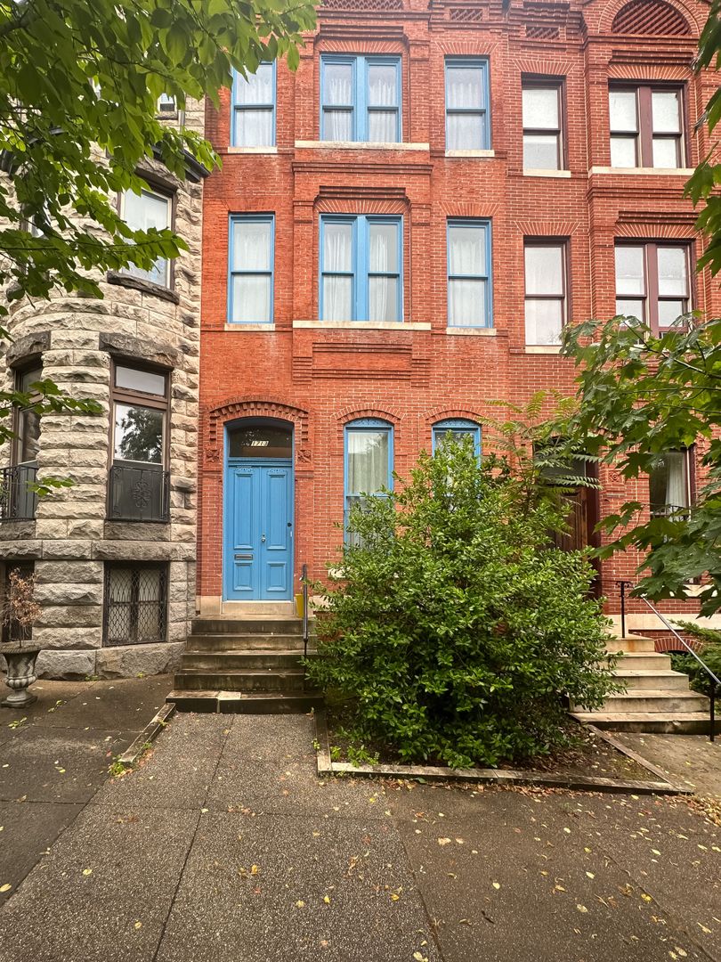 Baltimore Apartment: 1713 Bolton St