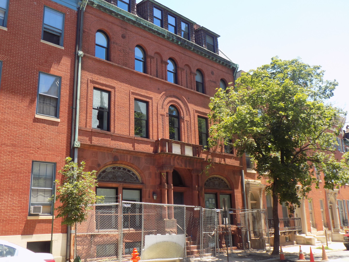 Baltimore Apartment: 815 Park Ave