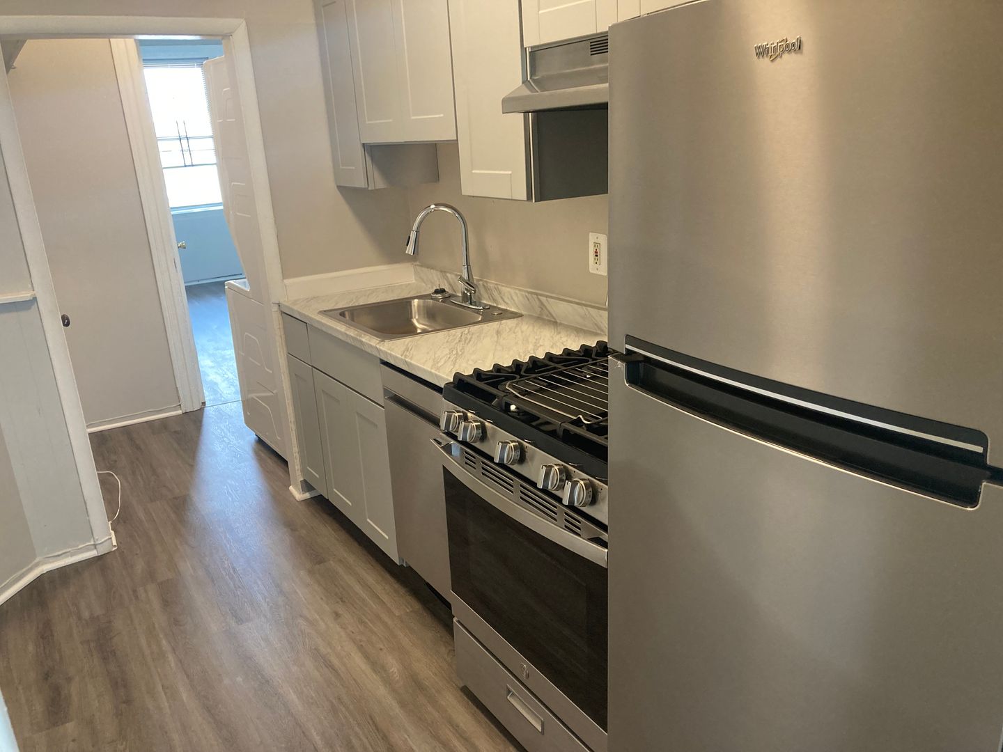 Baltimore Apartment: 38 W Biddle Street