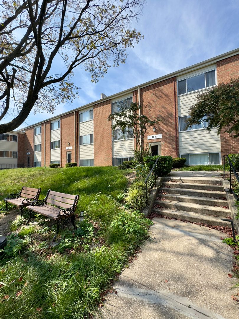 Baltimore Apartment: 3500 Beech Avenue