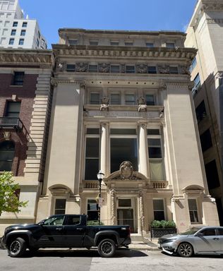 Now offering 1st month's rent FREE for this charming 1 Bedroom Apartment in Downtown, Baltimore! – photo 1