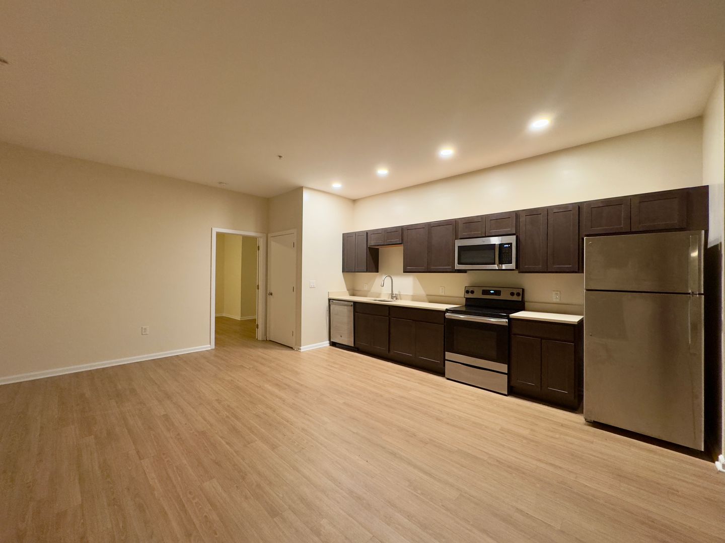 Baltimore Apartment: 407-415 N Howard St