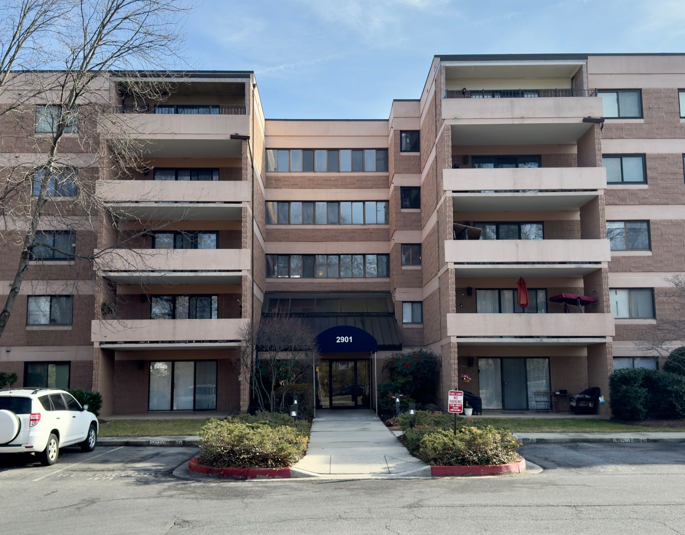 Baltimore Condo: 2901 Fallstaff Road