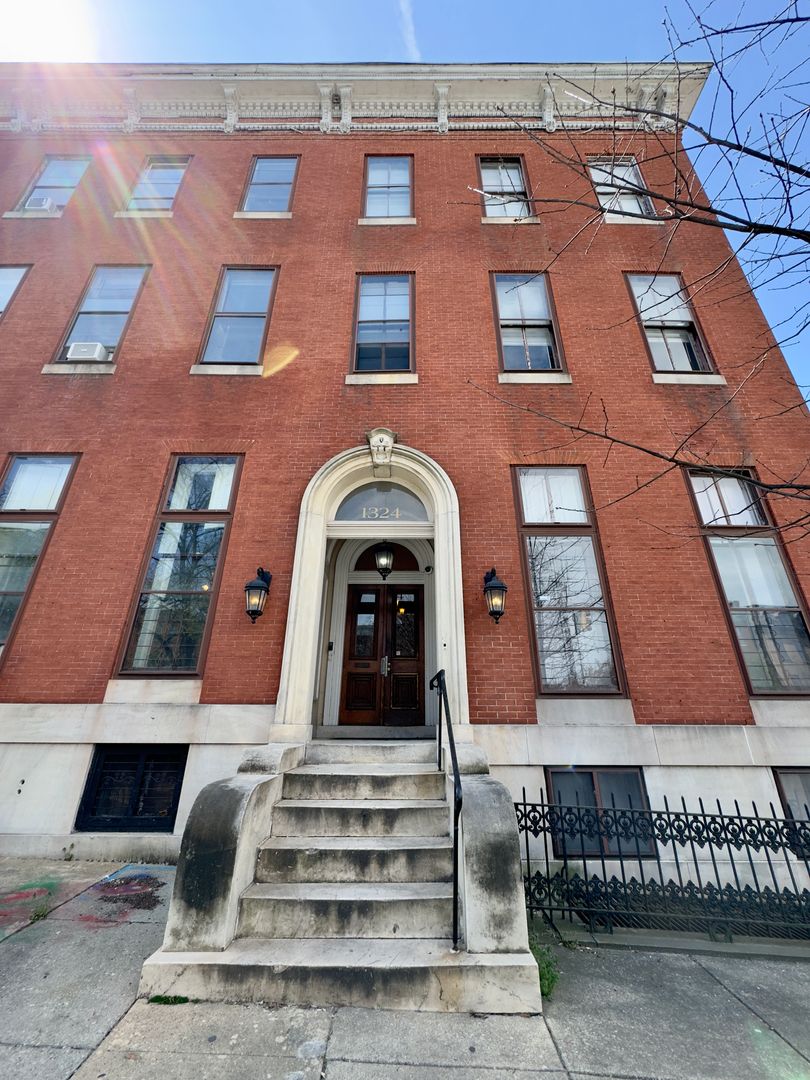 Baltimore Apartment: 1322-1324 Eutaw Pl