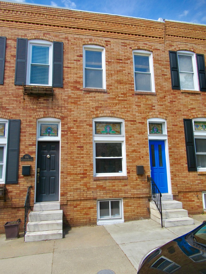 Baltimore Townhome: 914 S Linwood Ave