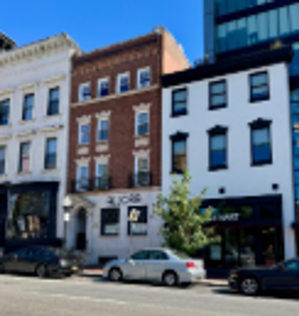 Baltimore Apartment: 1005 N Charles St