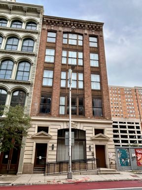 1BD/1BA Apartment at Heritage Lofts, Downtown Baltimore! – photo 1