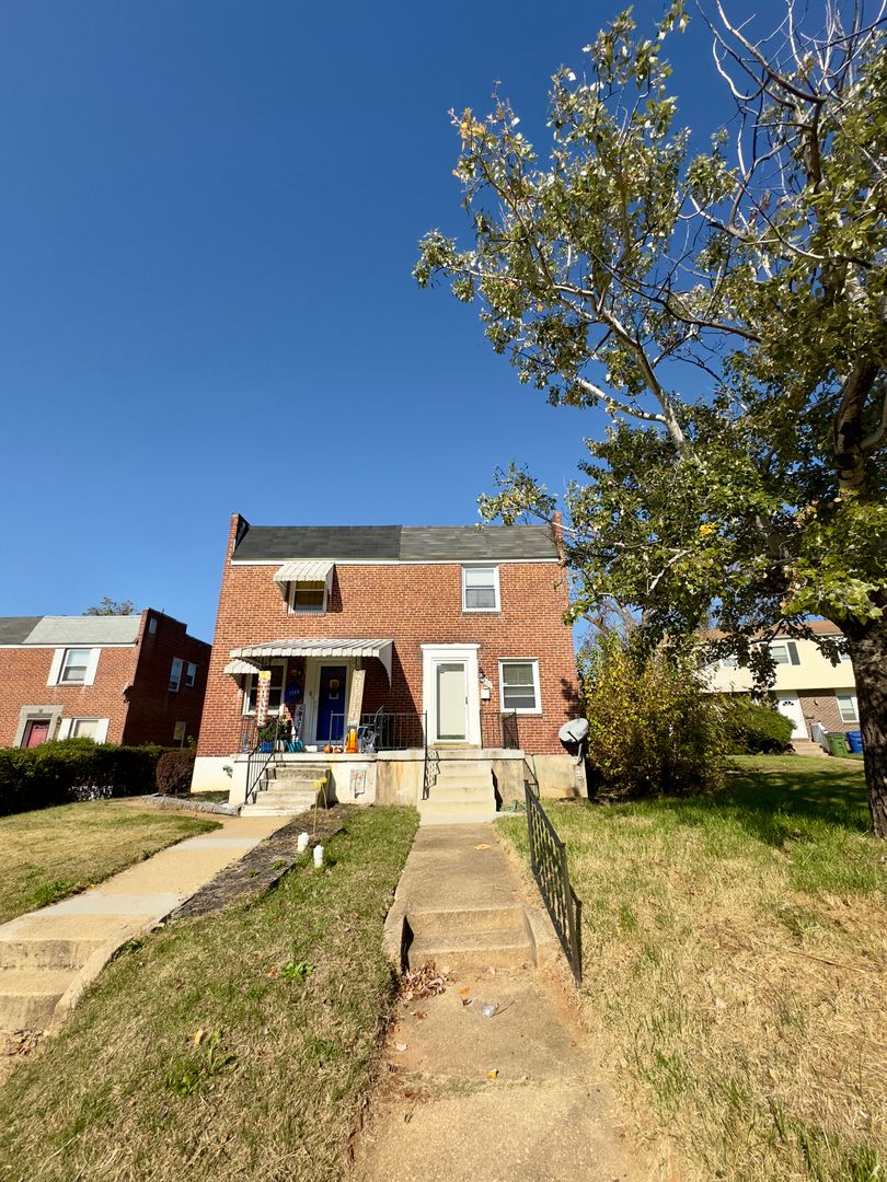 Baltimore House: 3710 Springwood Ave