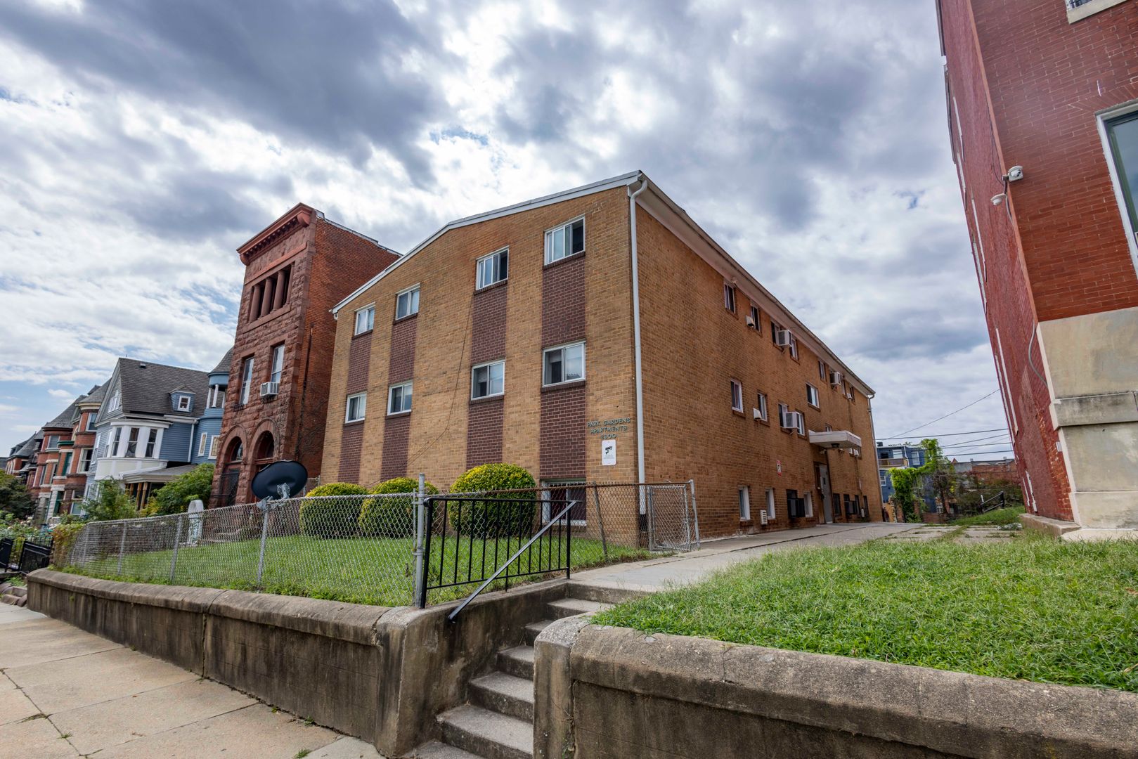 Baltimore Apartment: 2300 Eutaw Place