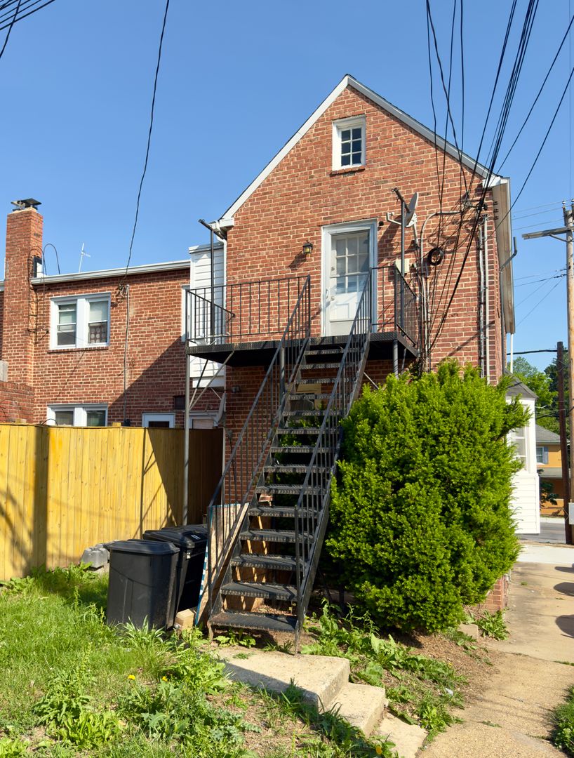 Catonsville Apartment: 6201 Frederick Rd