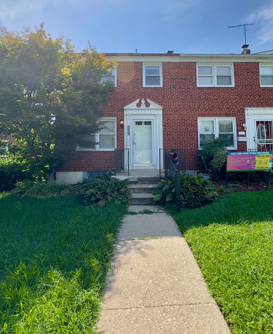 Baltimore Townhome: 1623 Langford Rd