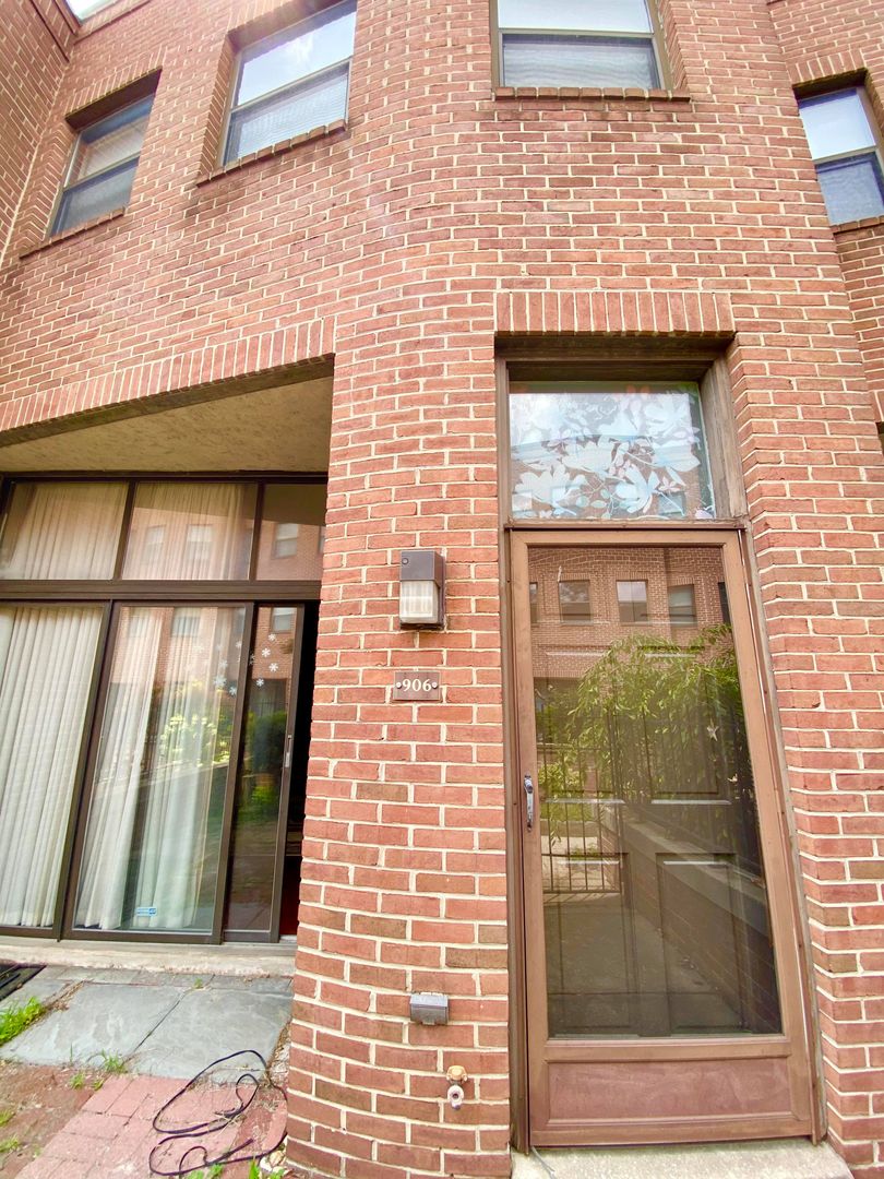 Baltimore Townhome: 906 Stubblefield Ln