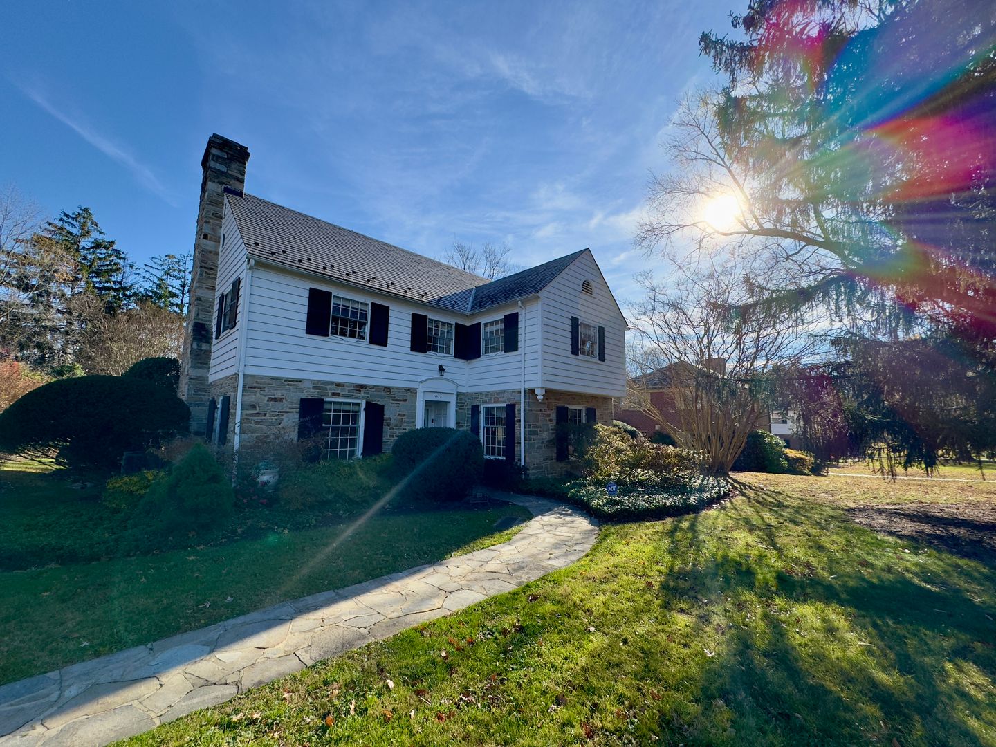 Baltimore House: 5113 N Charles St