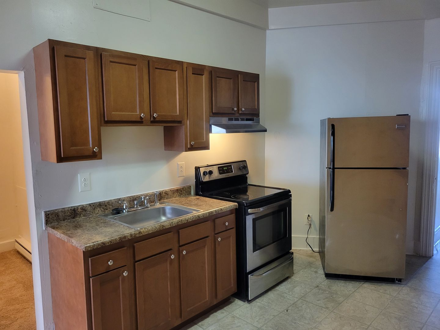 Baltimore Apartment: 38 W Biddle Street