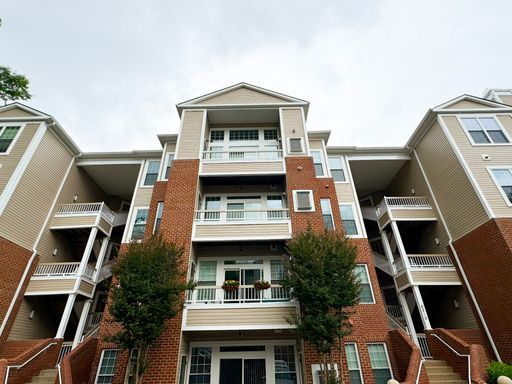 Sophisticated 2 Bed 2 Bath With Private Balcony In Christopher At Cedar Lakes – photo 1