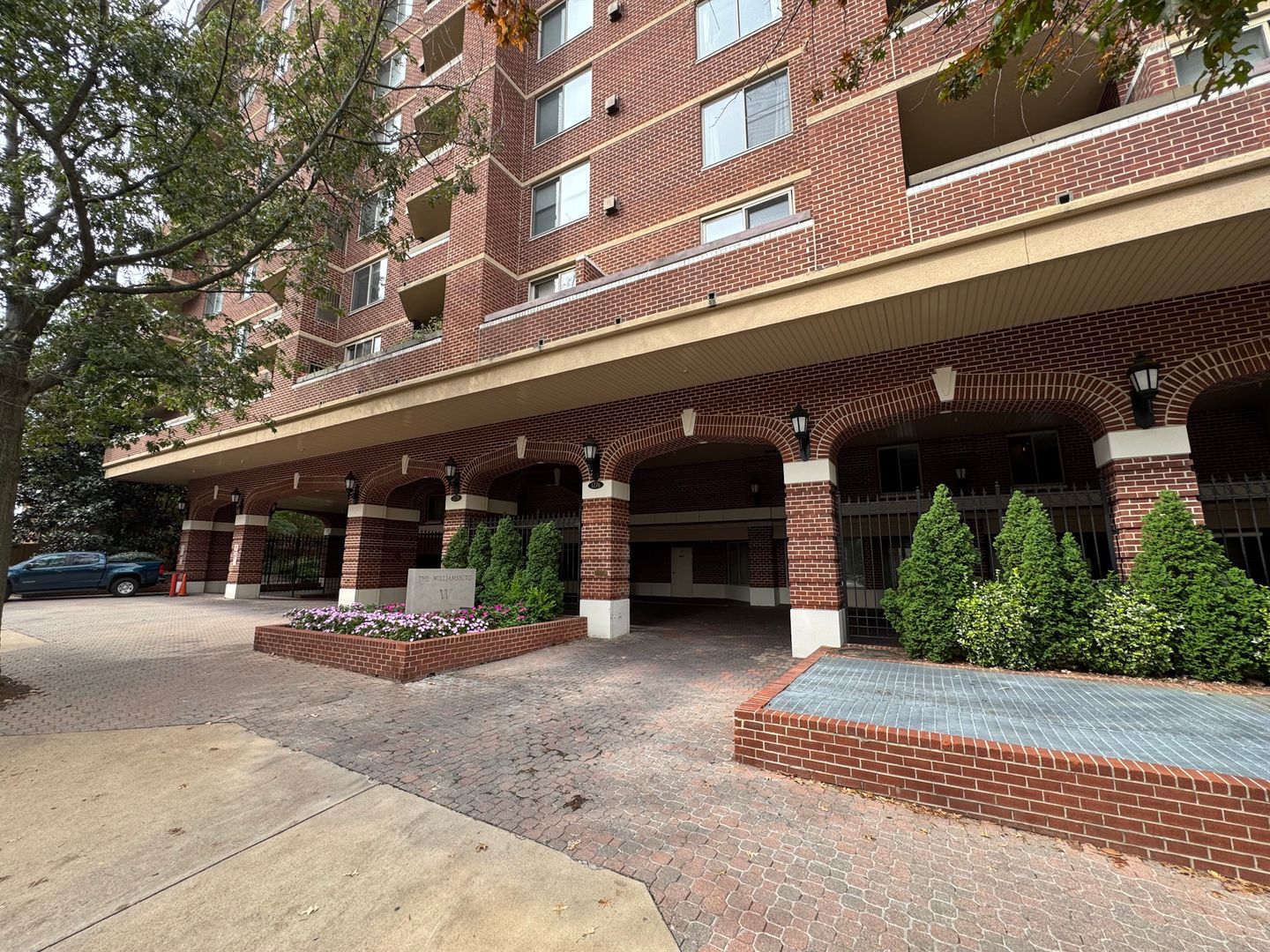 Arlington House: 1276 N Wayne St Apt 1108