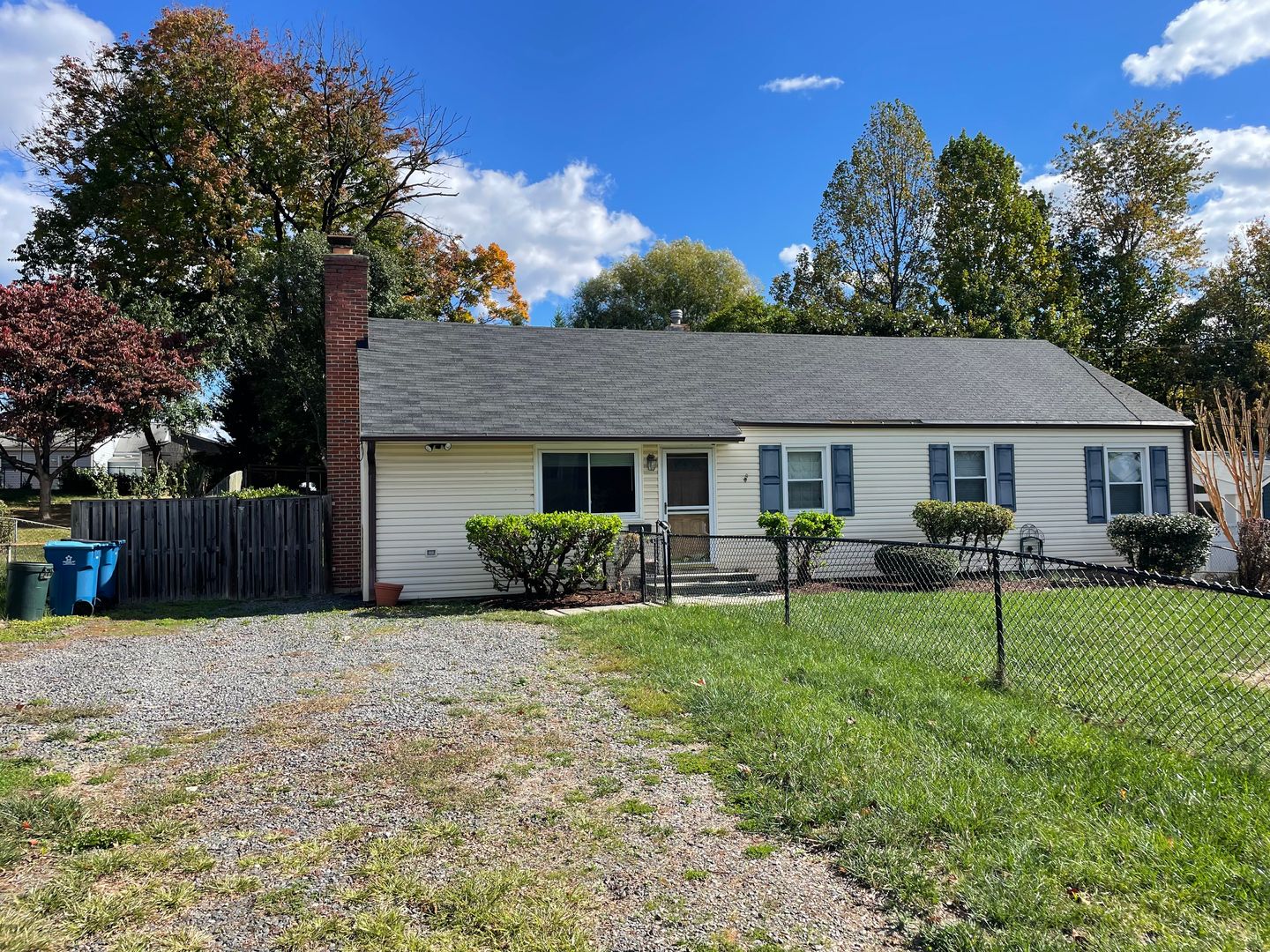 Falls Church House: 1829 Anderson Rd