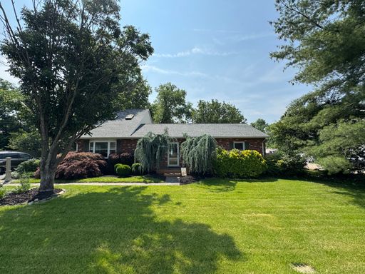 **Coming Soon** Beautiful 3 Bed 2.5 Bath Single Family Home On Large Private Lot In Manassas – photo 1