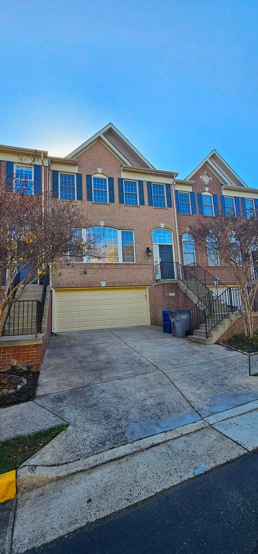 Alexandria Townhome: 3854 Elmwood Towne Way