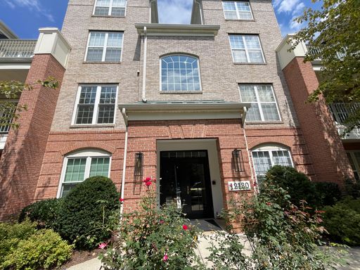 Luxury 2 BR / 2 BA Boutique Condominium - Just 2 Blocks From Reston Town Center – photo 1