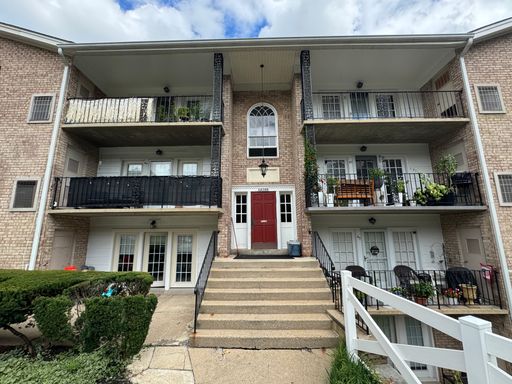Beautifully Updated 3 Bedroom 2 Bath Condo in Moorings of Occoquan – photo 1