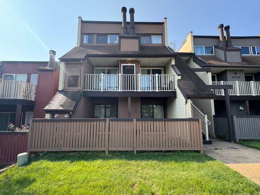 Delightful 2 BR, 1.5 BA Townhome in Sequoyah - Water Included! – photo 1