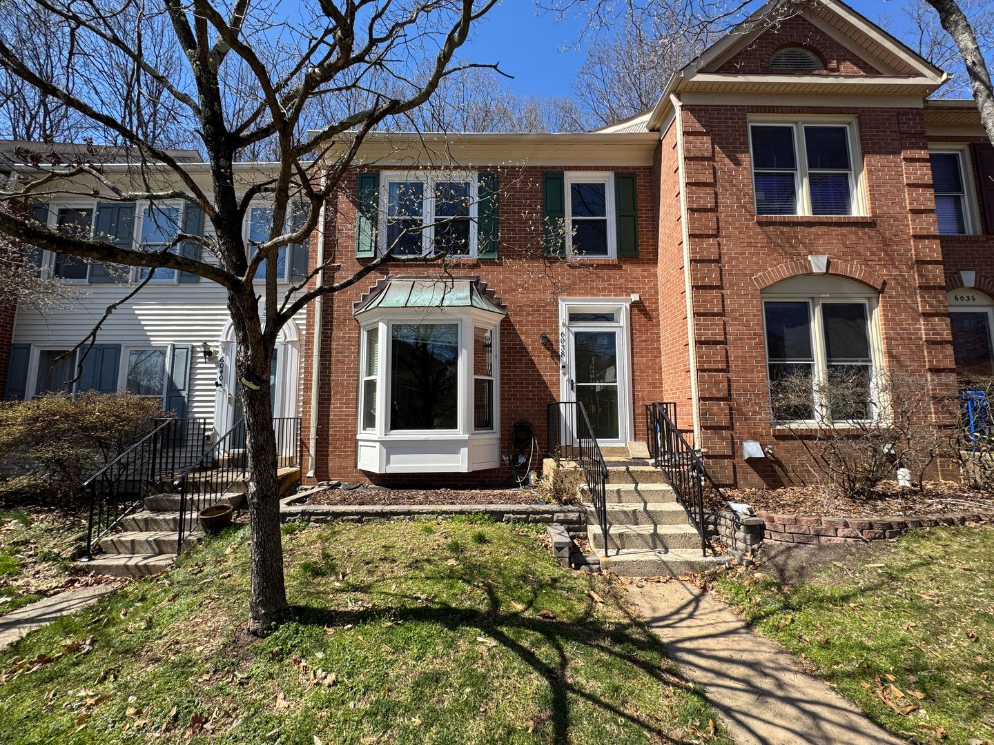 Centreville House: 6038 Rockton Ct