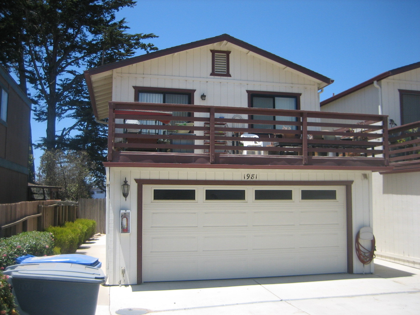 Los Osos Apartment: 1973, 1979 &1981 11th Street