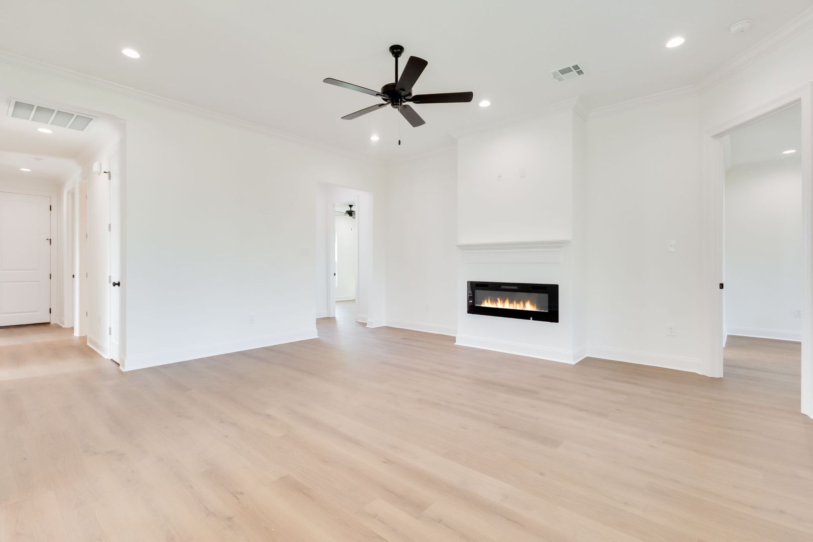 204 Benson Grove 4 of 12