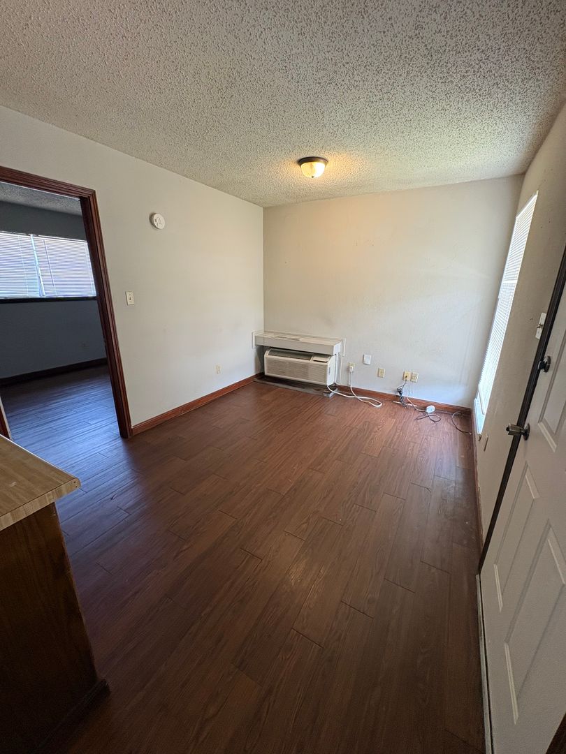 Lafayette Apartment: 212 Rue Royale