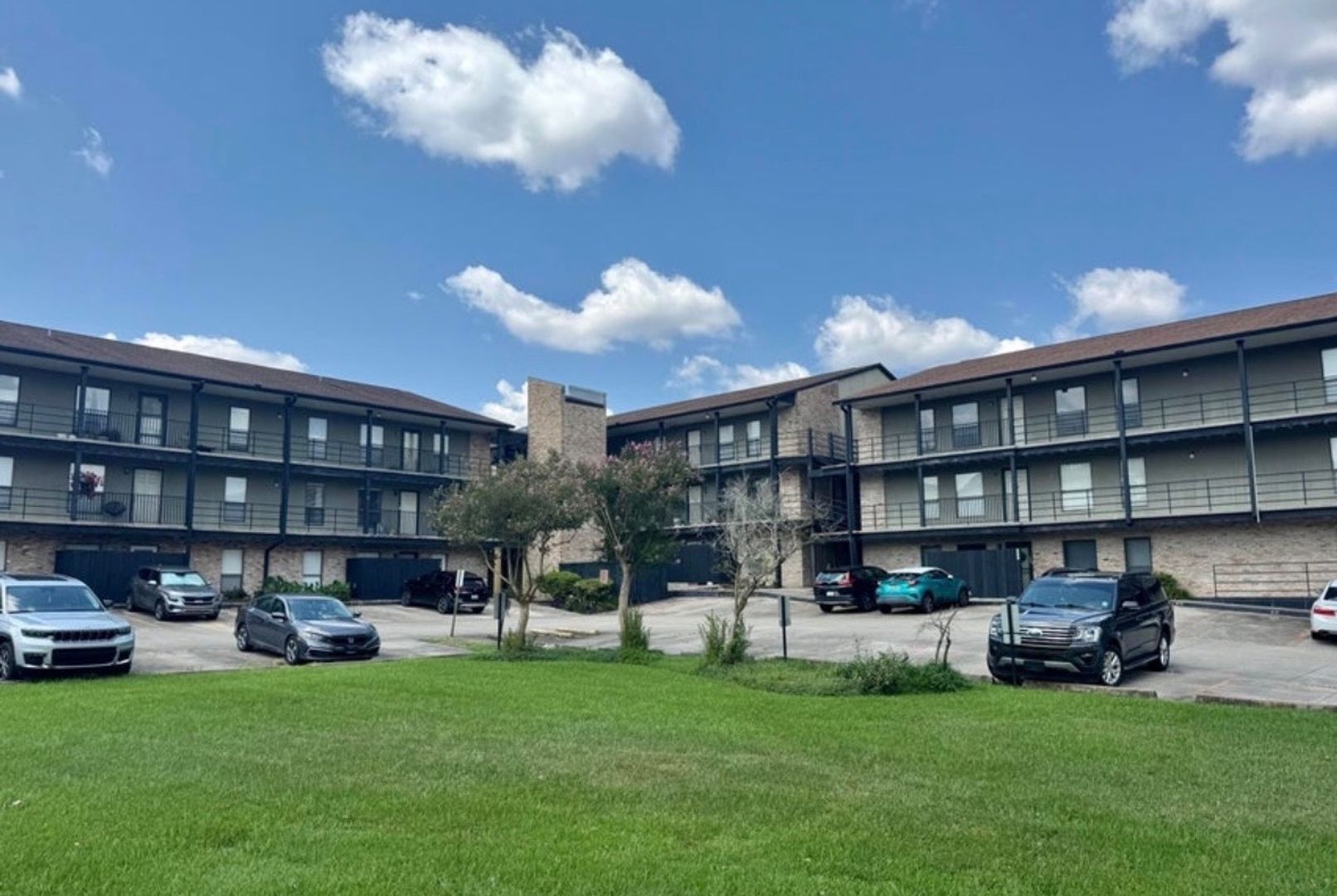 Lafayette Condo: 701 S College Road