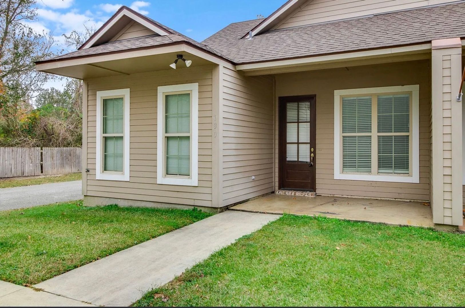Lafayette House: 130 Brightwood  Drive