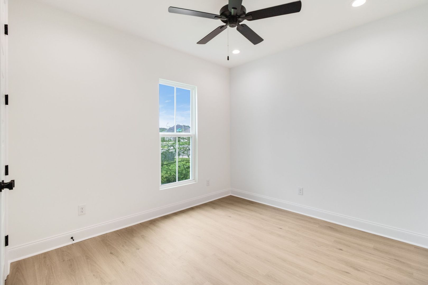 203 Benson Grove 12 of 12
