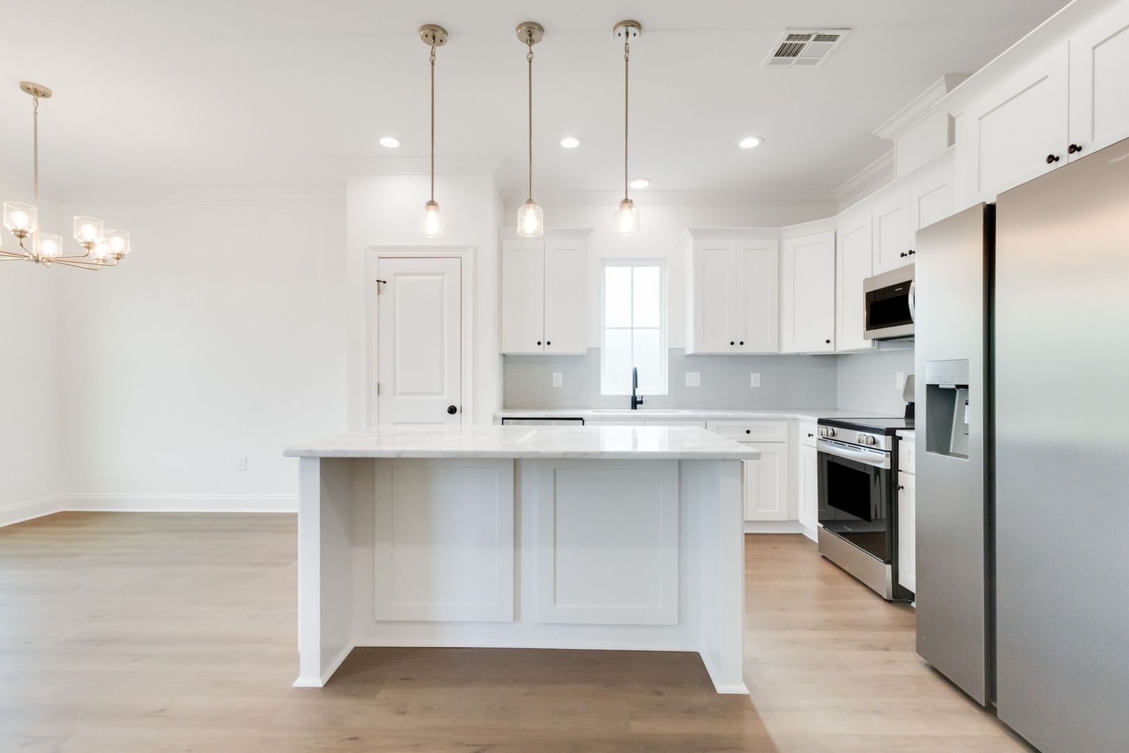 204 Benson Grove 5 of 12