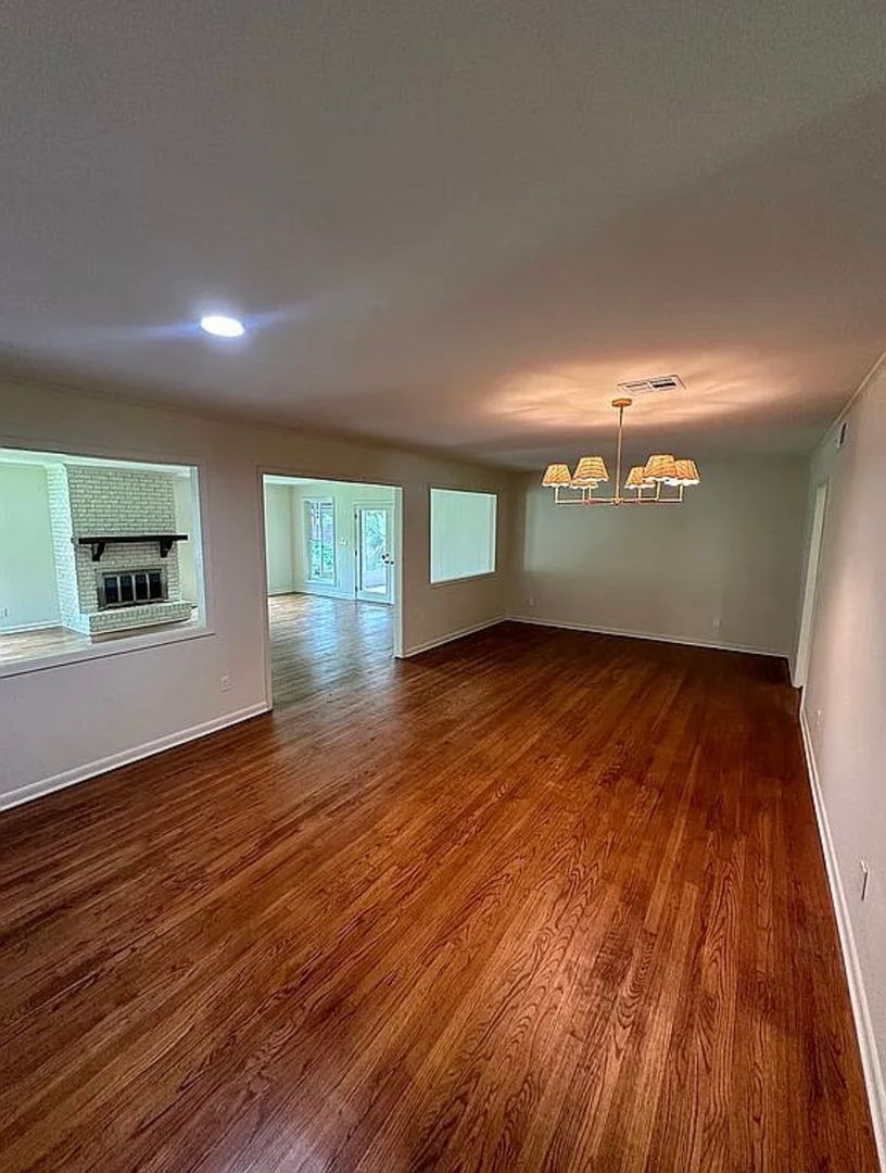 214 Brentwood Blvd 6 of 12