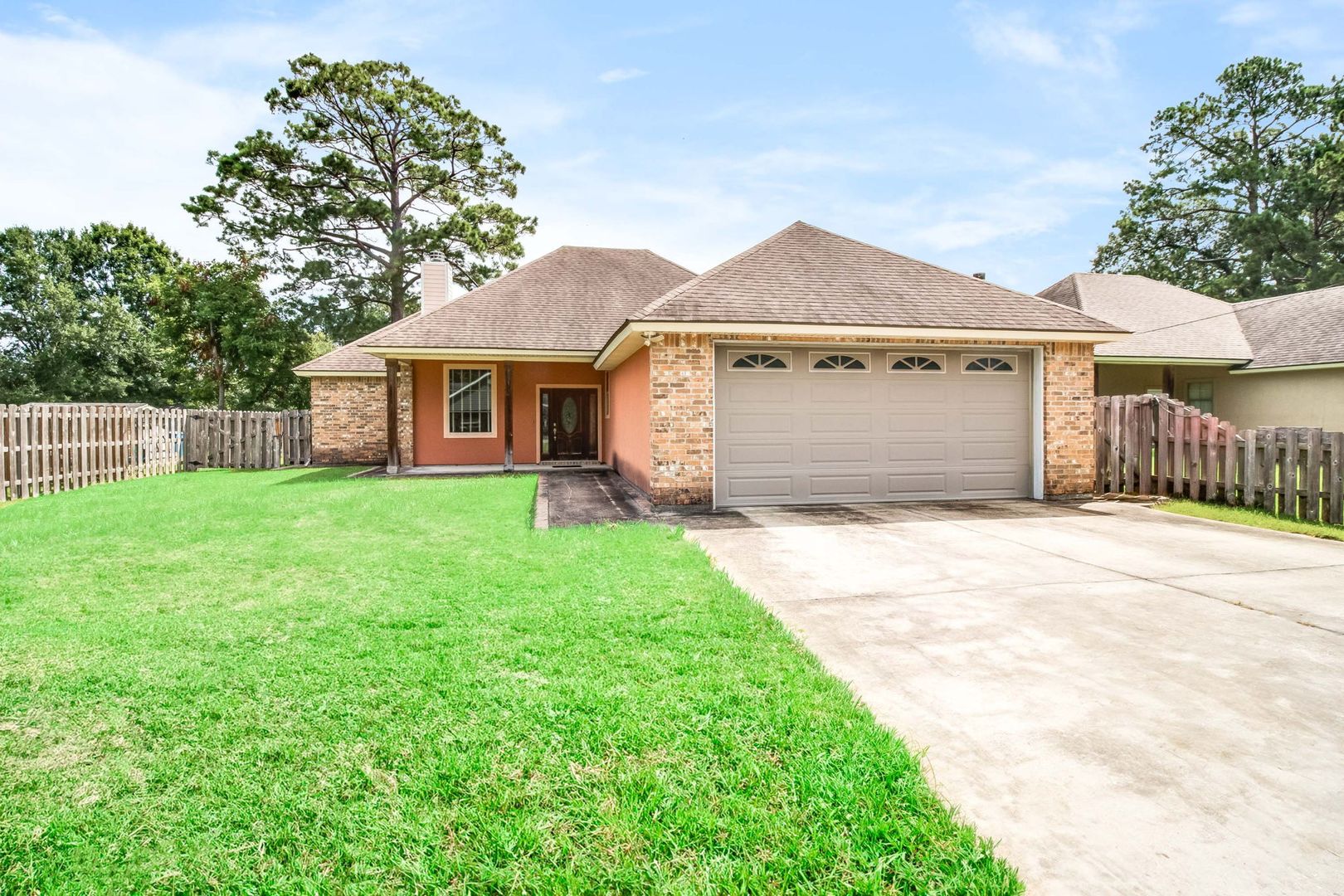 Lafayette House: 149-A Grand Avenue