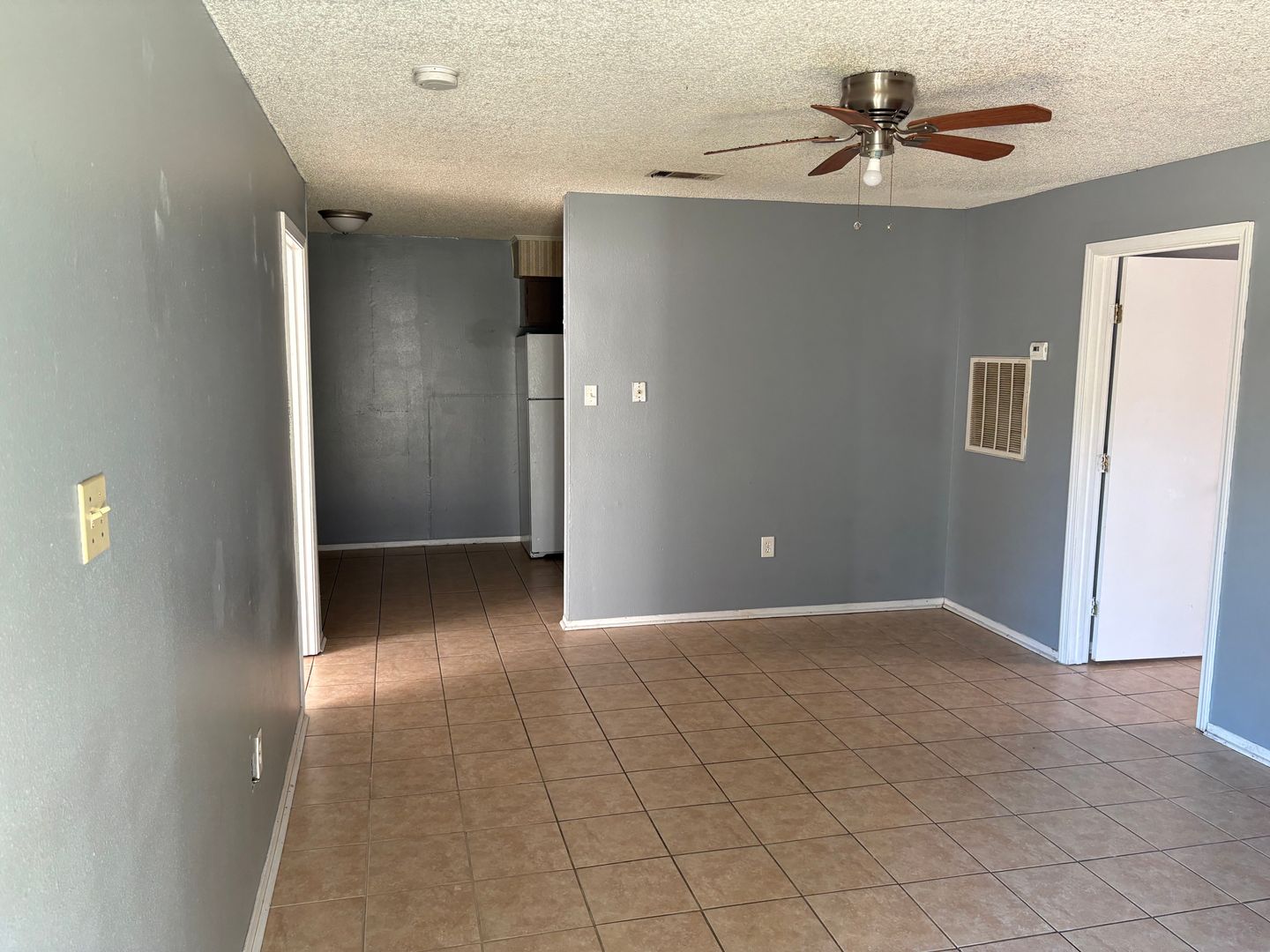 Duson Apartment: 111 Meudon Street